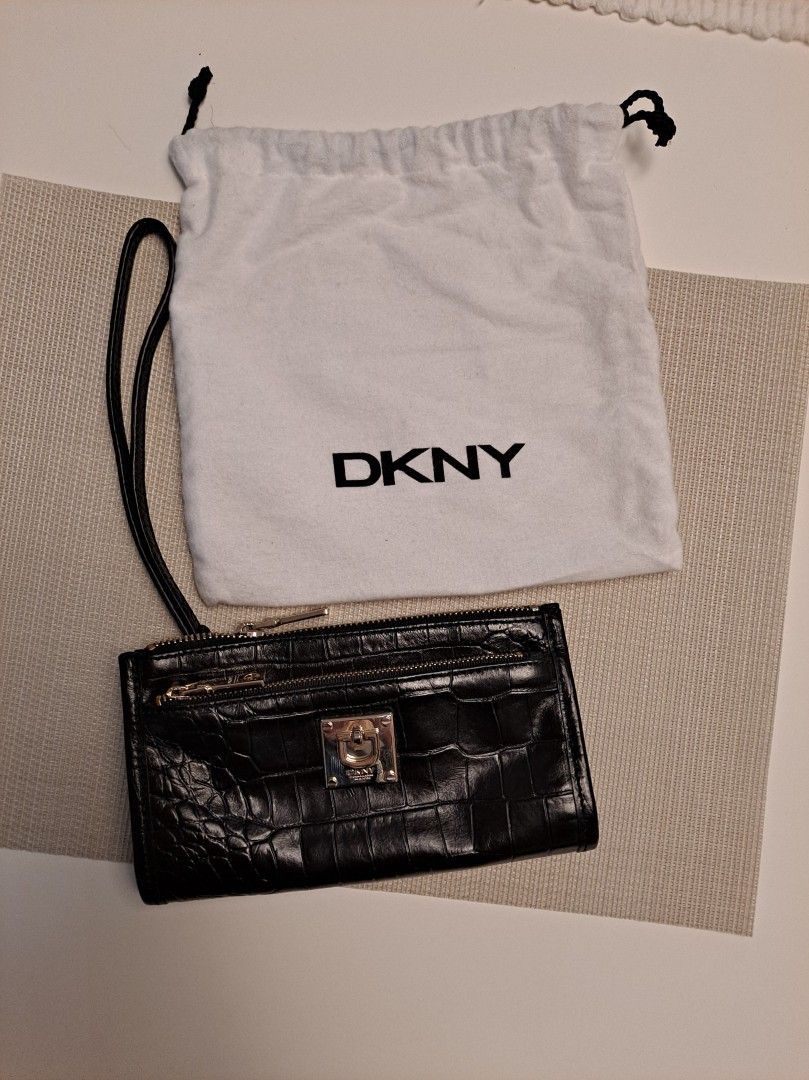 DKNY musta pikkulaukku