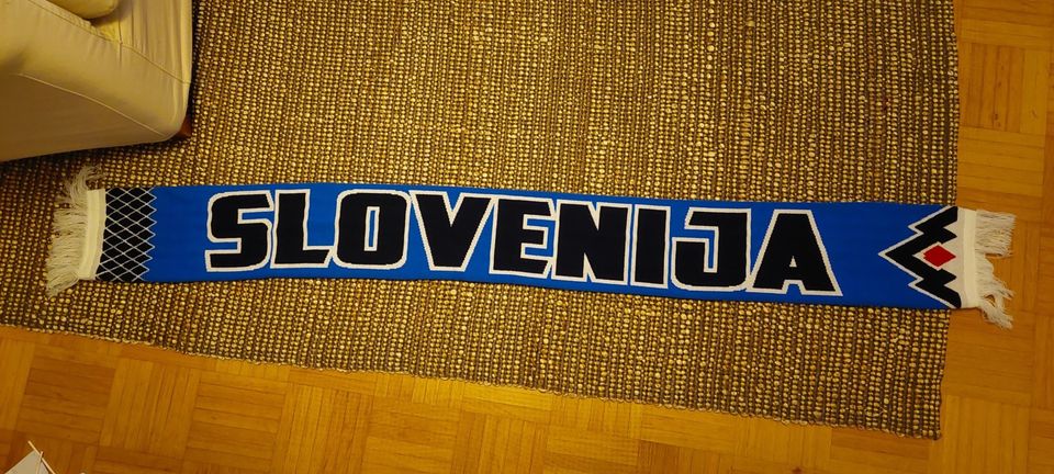 Slovenia huivi