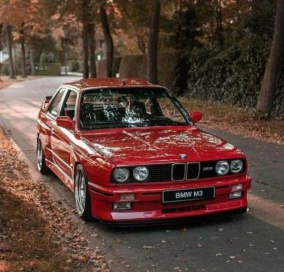 BMW E30 M3 osia