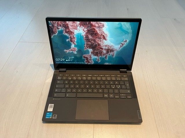 Lenovo IdeaPad Flex 5 Chromebook Full HD kosketusnäytöllä