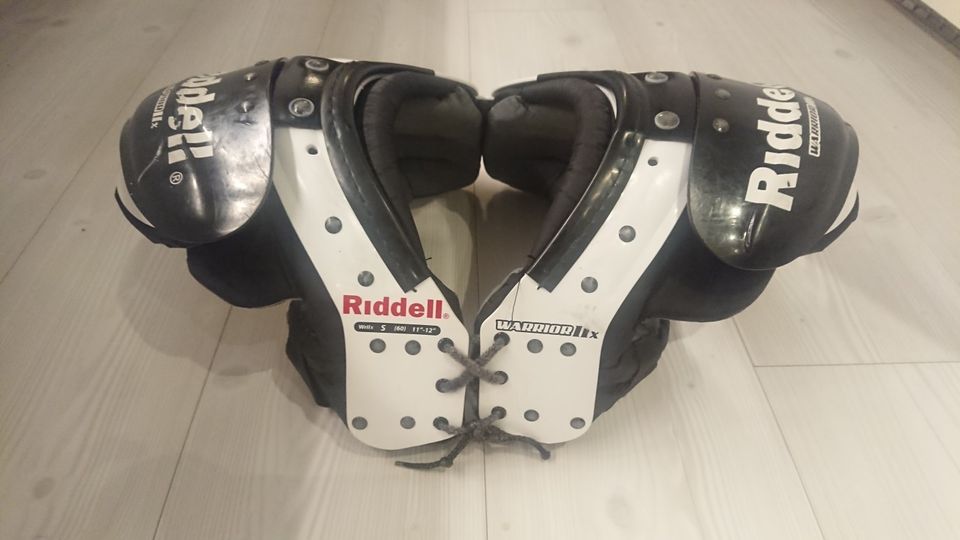 Riddell Warrior rintapanssari S 11"-12"