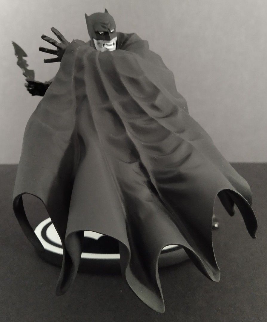 Patsas Batman Black and White 63