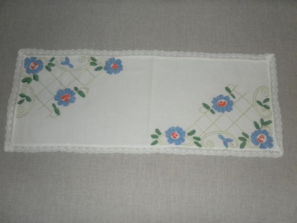 PITSILIINA käsin merkattu, 27 x 68 cm UUSI, siniset kukat