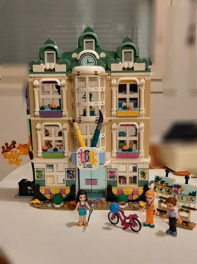 Lego Friends Art school