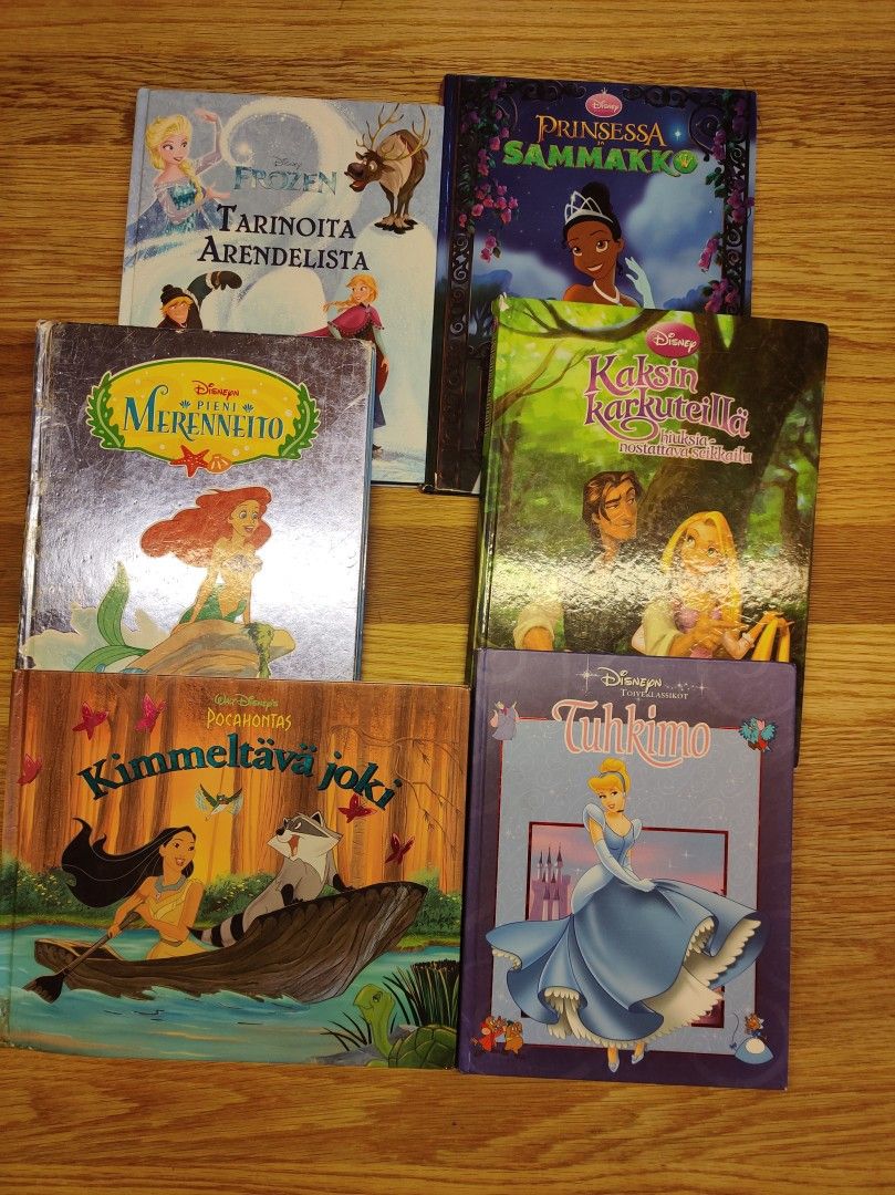 Disney prinsessa ja Helinä-keiju kirjoja
