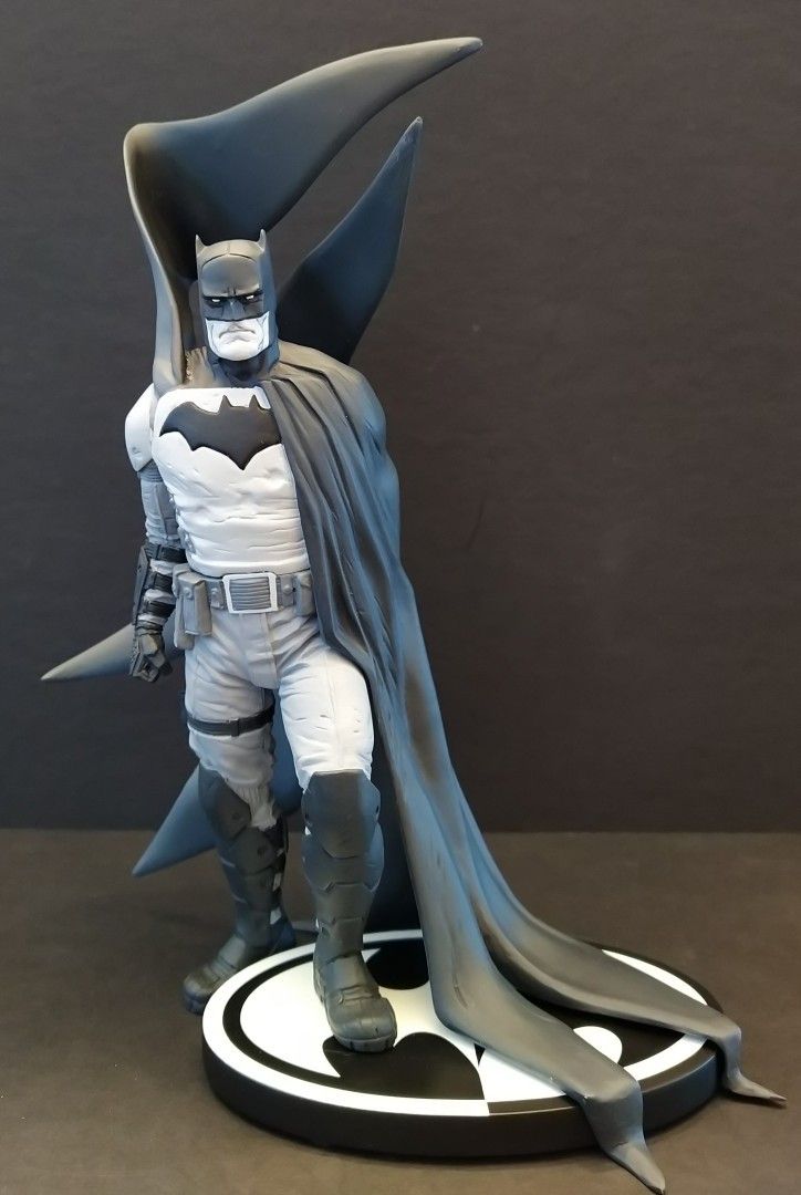 Patsas Batman Black and White 73