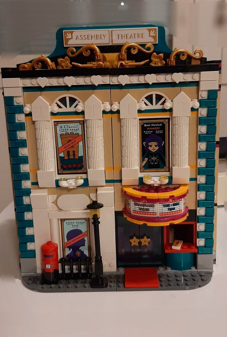 Lego Friends theatre