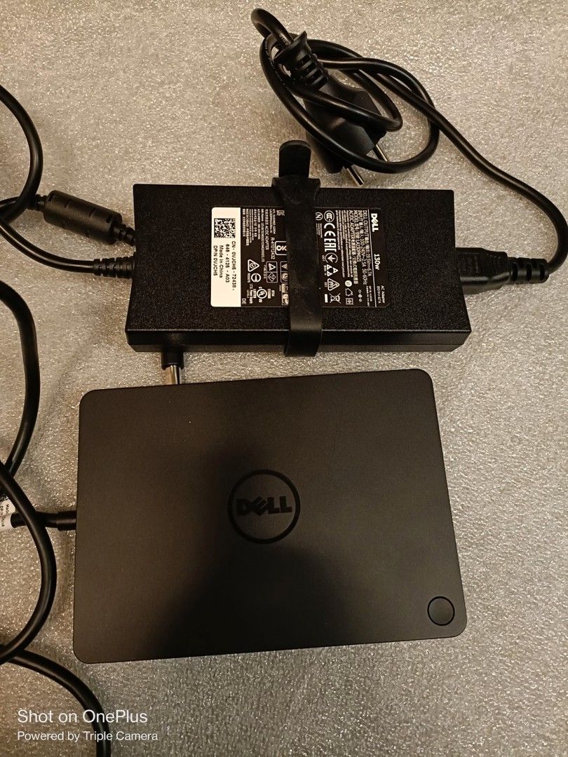 Dell K17A001- WD15 Docking Station.
