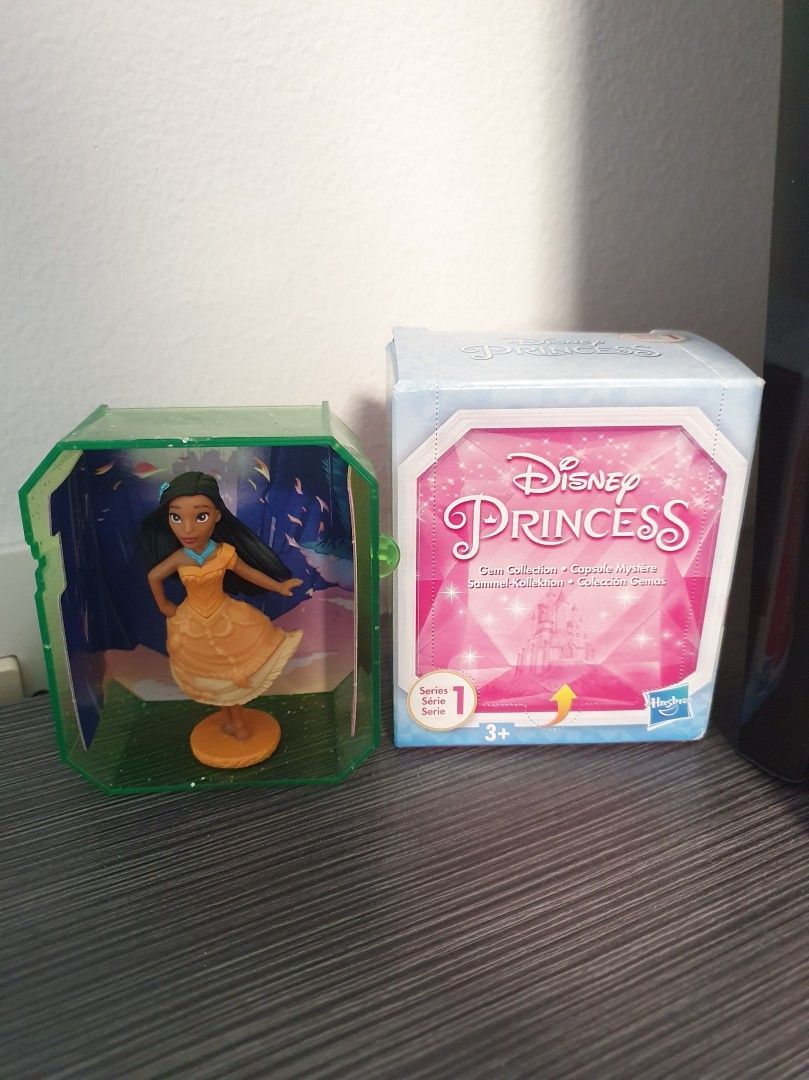 Disney Princess Gem Collection Pocahontas