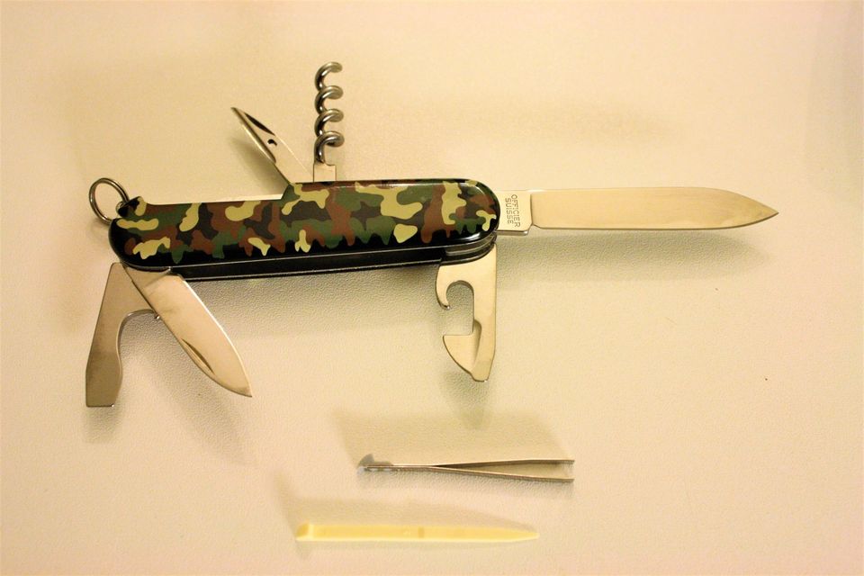 Victorinox Spartan Camouflage taskutyökalu