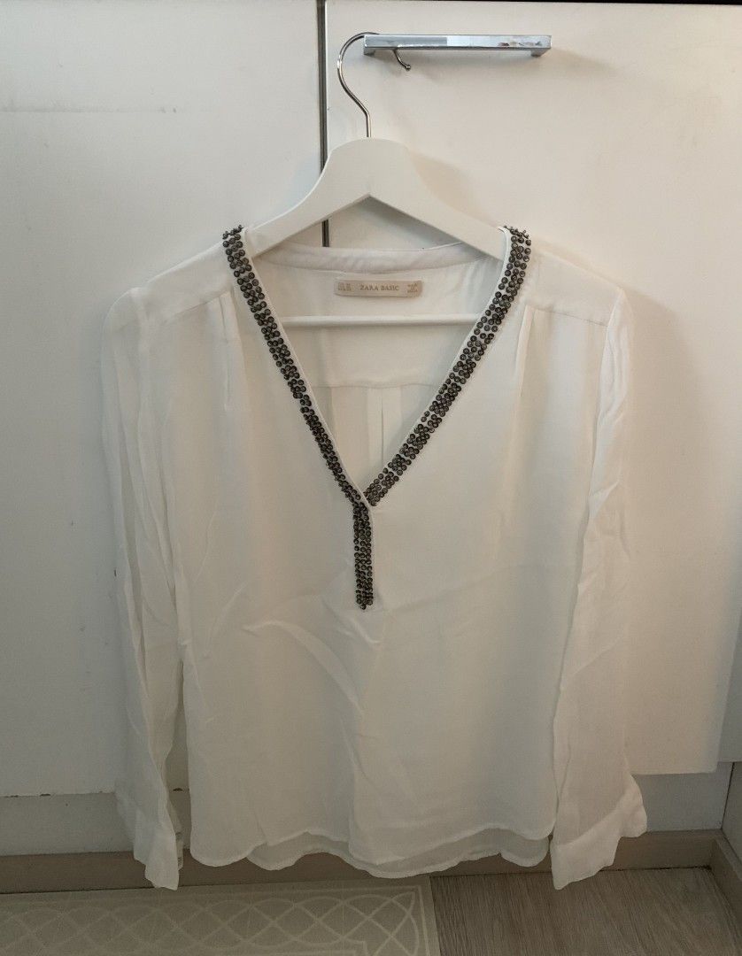 Zara valkoinen koristeltu paita, koko M