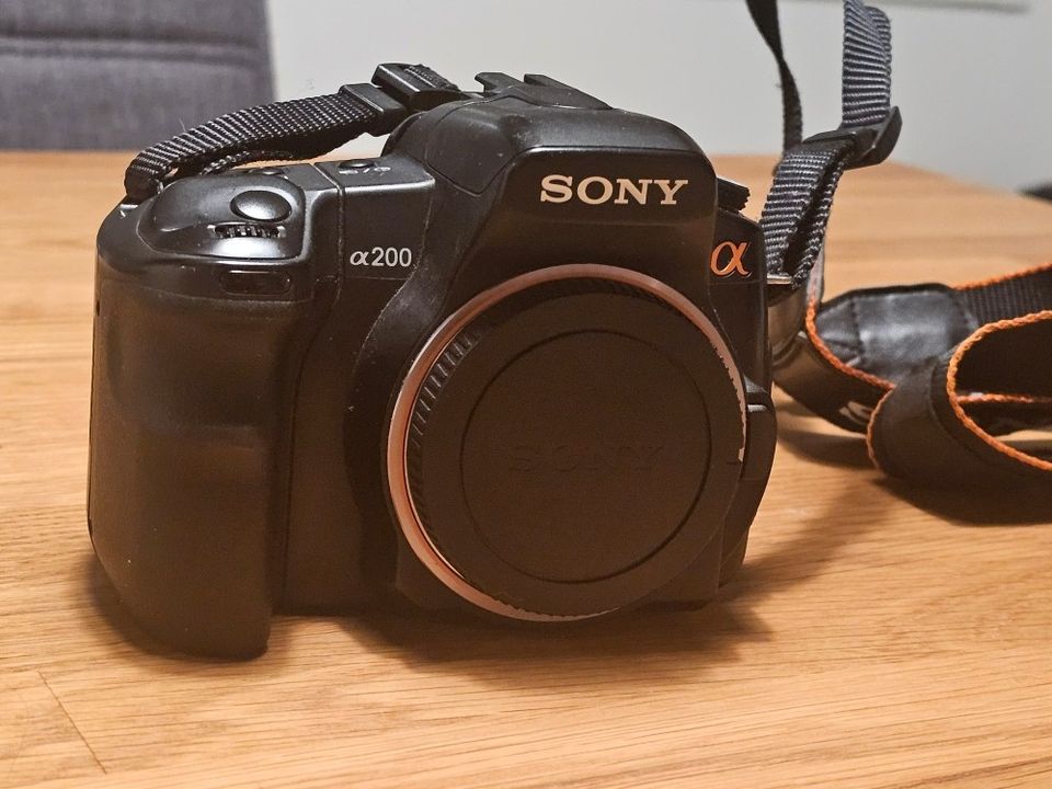 Sony A200 järjestelmäkameran runko
