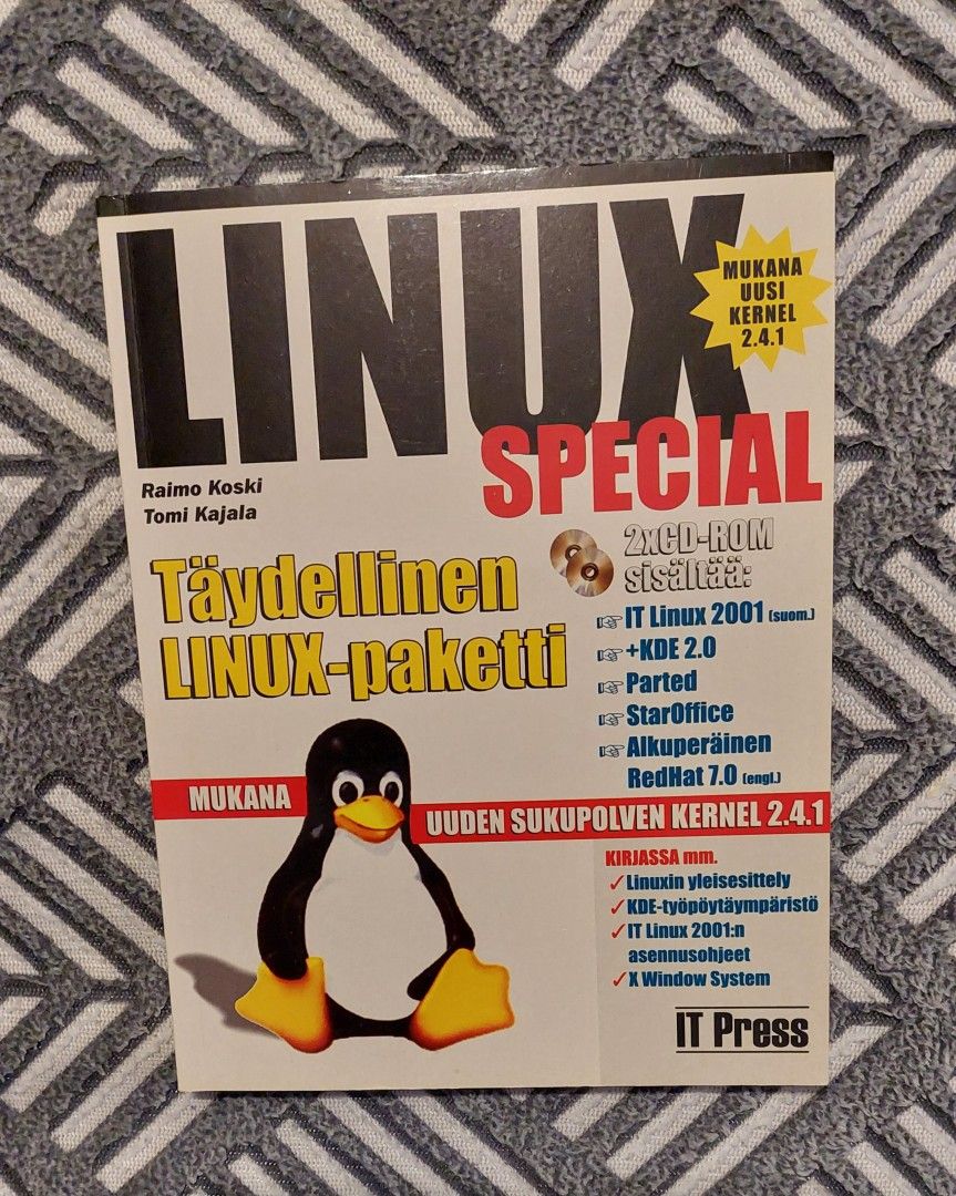 Linux Special (IT Linux 2001 + Red Hat 7 + Kernel)