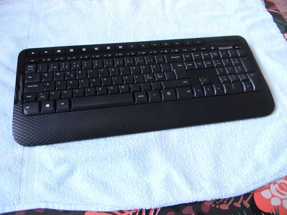 Microsoft Wireless Keyboard 2000