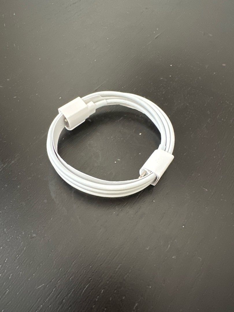 Apple USB-C - Lightning kaapeli