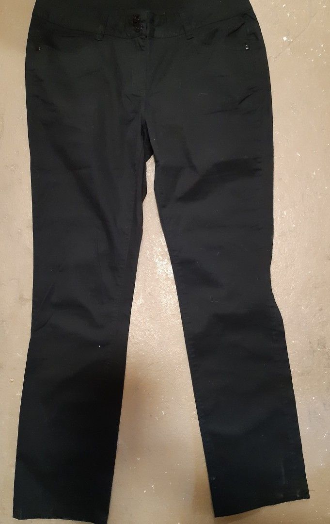 Mustat Premoda Trendy farkkumalliset housut 42