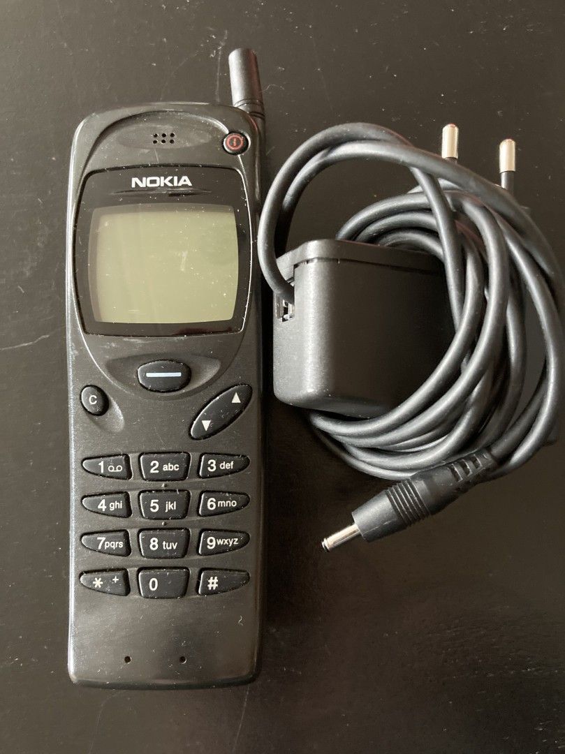 Vanha Nokia NHE-8