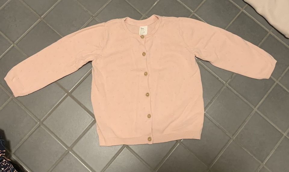Vaaleanpunainen paita / neuletakki, koko 92