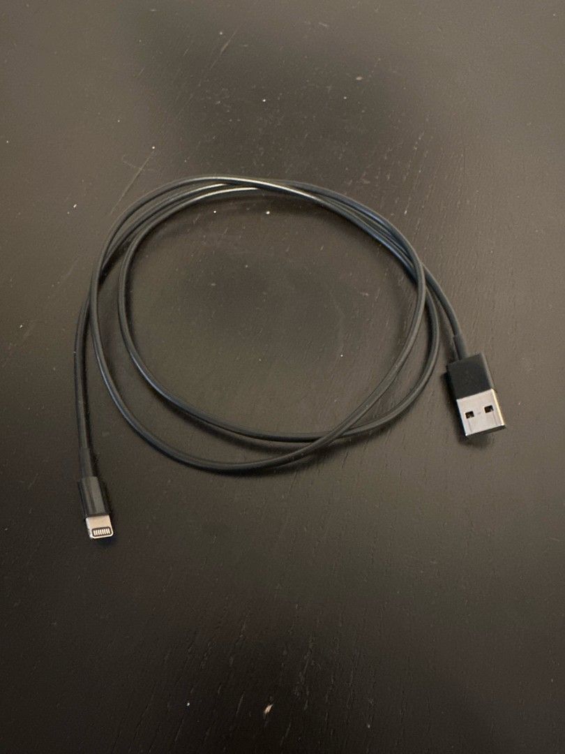 Apple Lightning - USB-A kaapeli 1m Musta