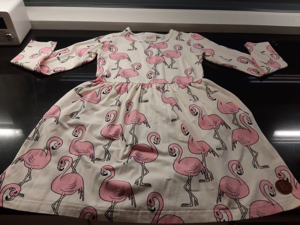 Blaa flamingo uudenveroinen mekko 134-140 cm