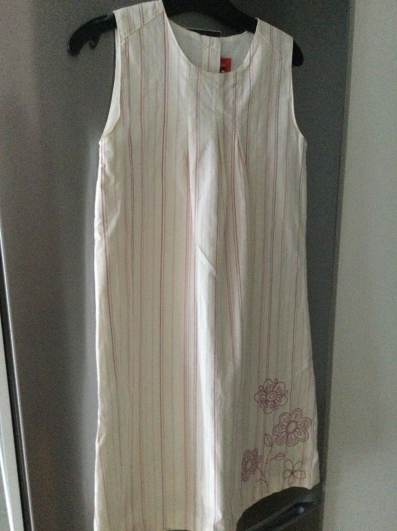 Uudenveroinen mekko, koko 140 cm