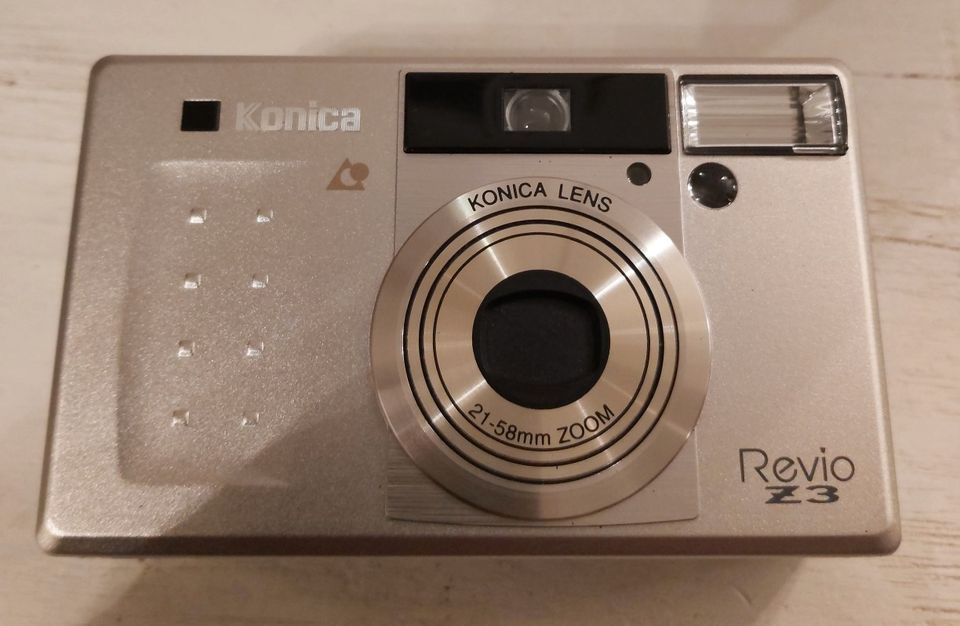 Filmikamera Konica Revio Z3