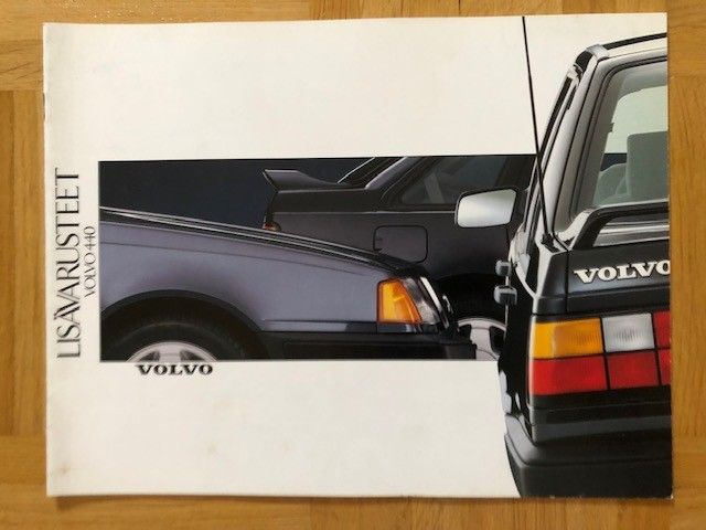 Esite Volvo 440 lisävarusteet vuodelta 1989