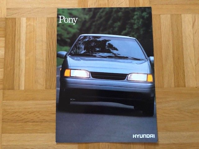 Esite Hyundai Pony noin 1990