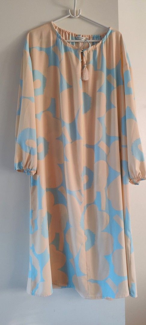 Marimekko mekko koko XL