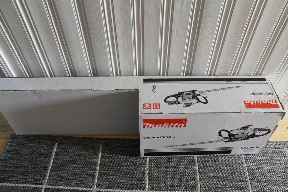 Kuusiaita / pensasleikkuri Makita EH6000w 2-tahti