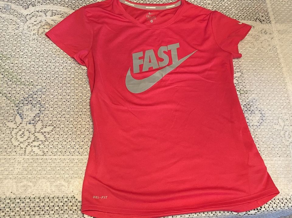 Nike running Dri-Fit tpaita