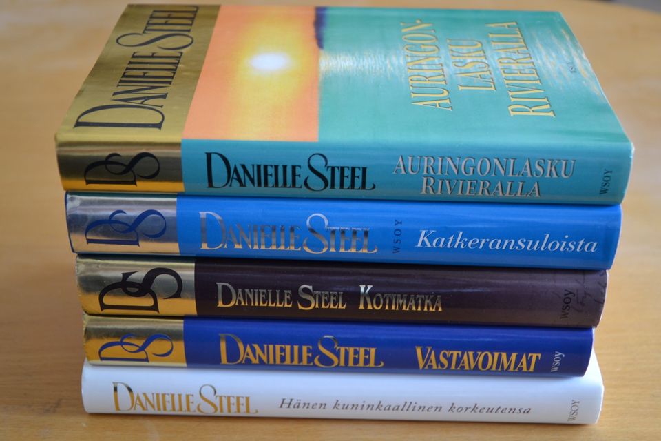 Daniel Steel kirjat