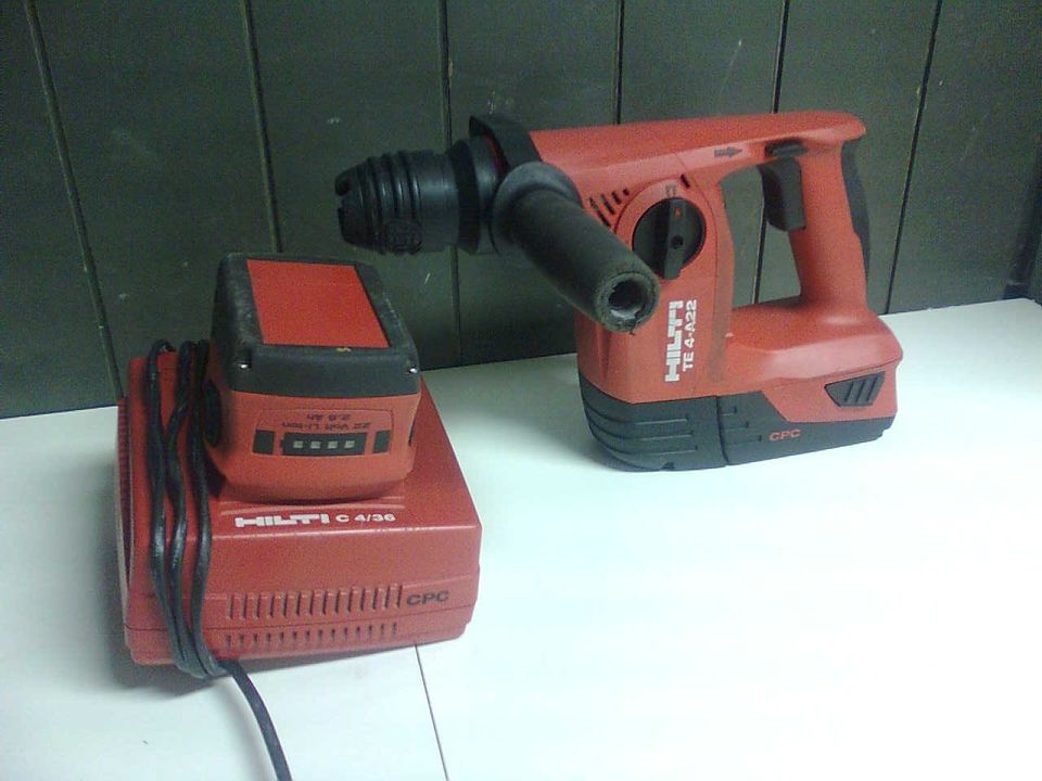 Iskuporakone hilti te4