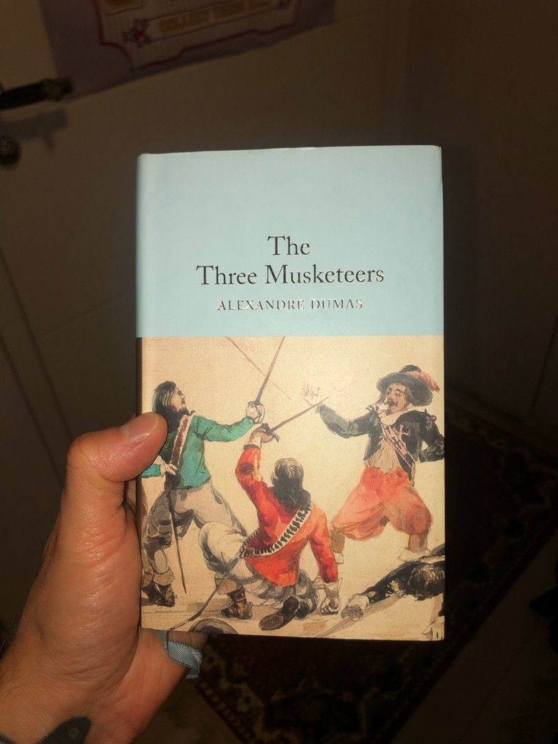 The Three Musketeers kirja