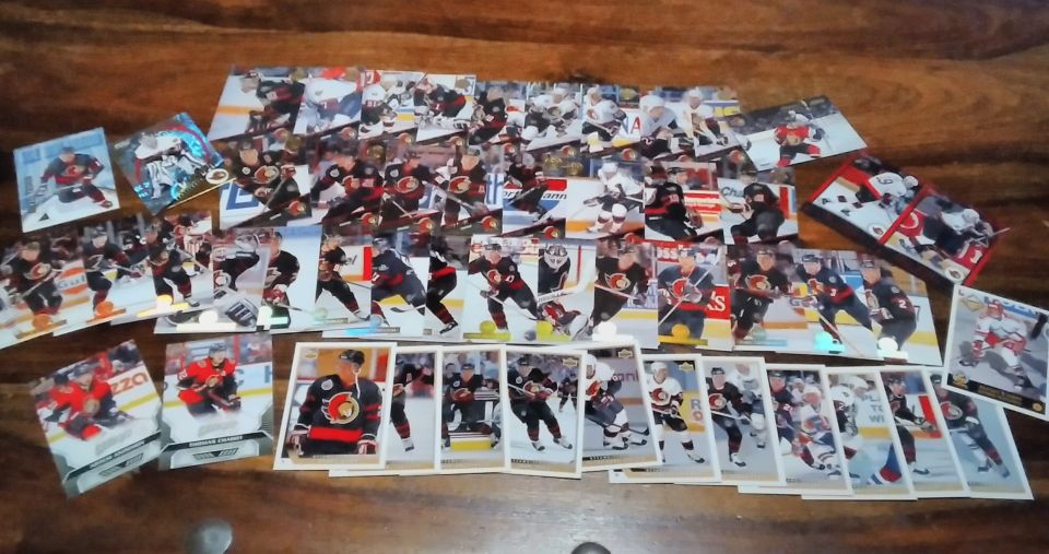 Ottawa Senators-keräilykortteja postitettuna