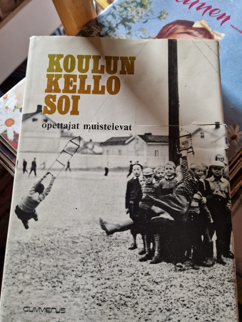 Koulun kellot soi