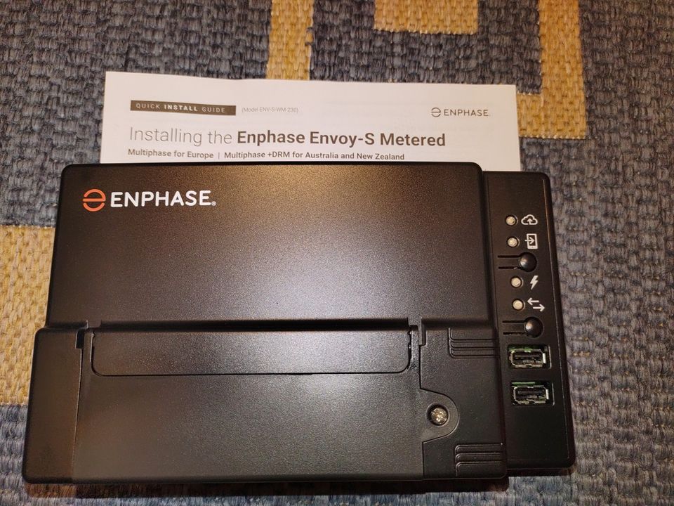 Enphase Envoy-S Metered ENV-S-WM-230-M aurinkopaneelijärjestelmään