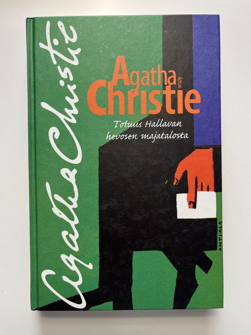 Agatha Christie Totuus Hallavan hevosen majatalosta