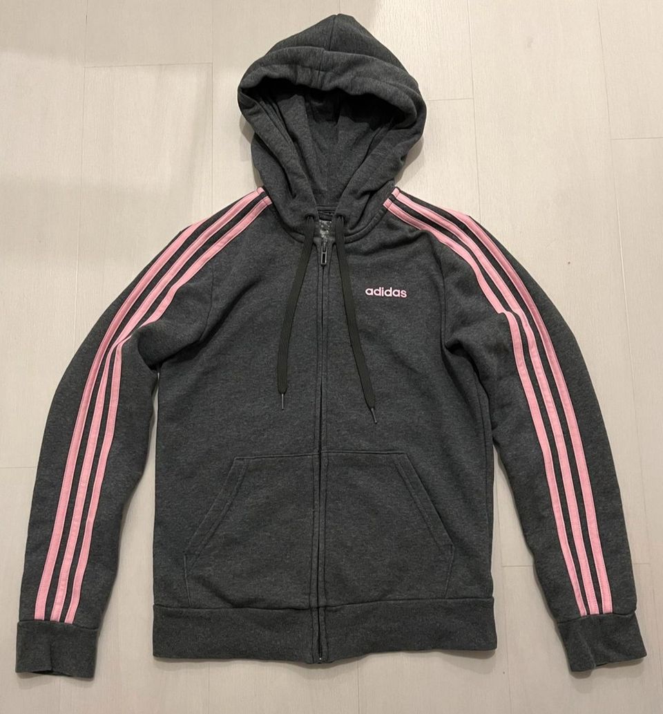 Adidas huppari, koko S