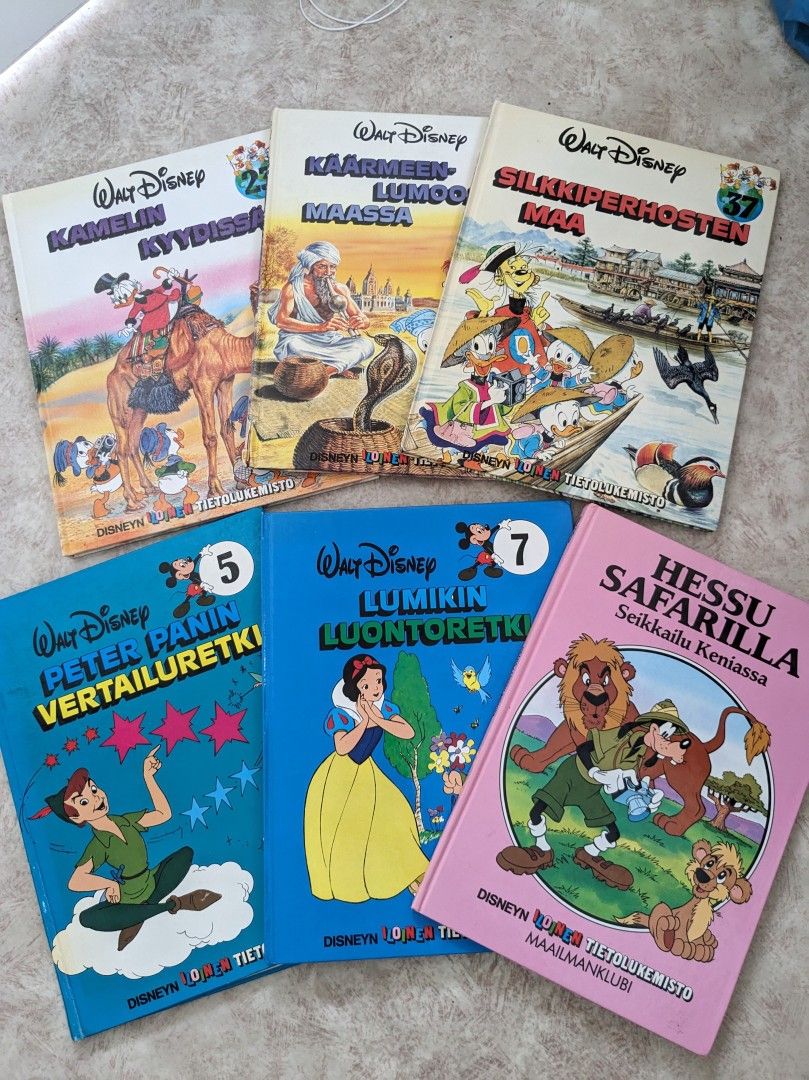Disneyn iloinen tietolukemisto -kirjoja 6 kpl
