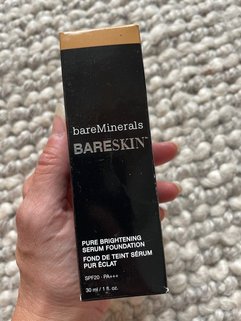 Uusi BARESKIN PURE BRIGHTENING SERUM