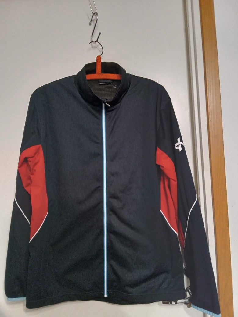 Uusi kevyt softshell takki m