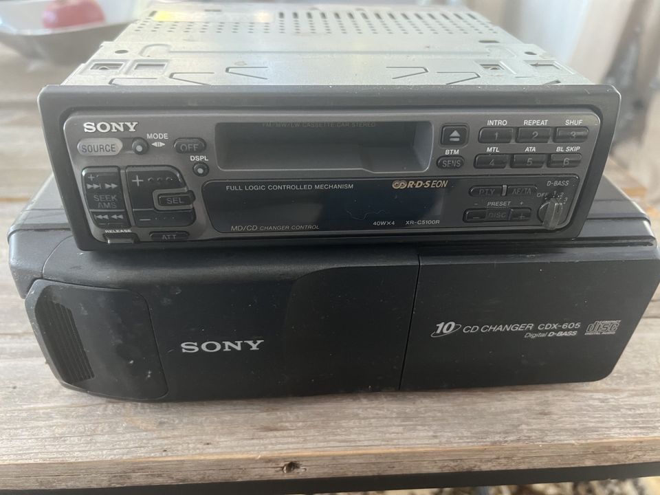 Sony XR-5100R autostereot