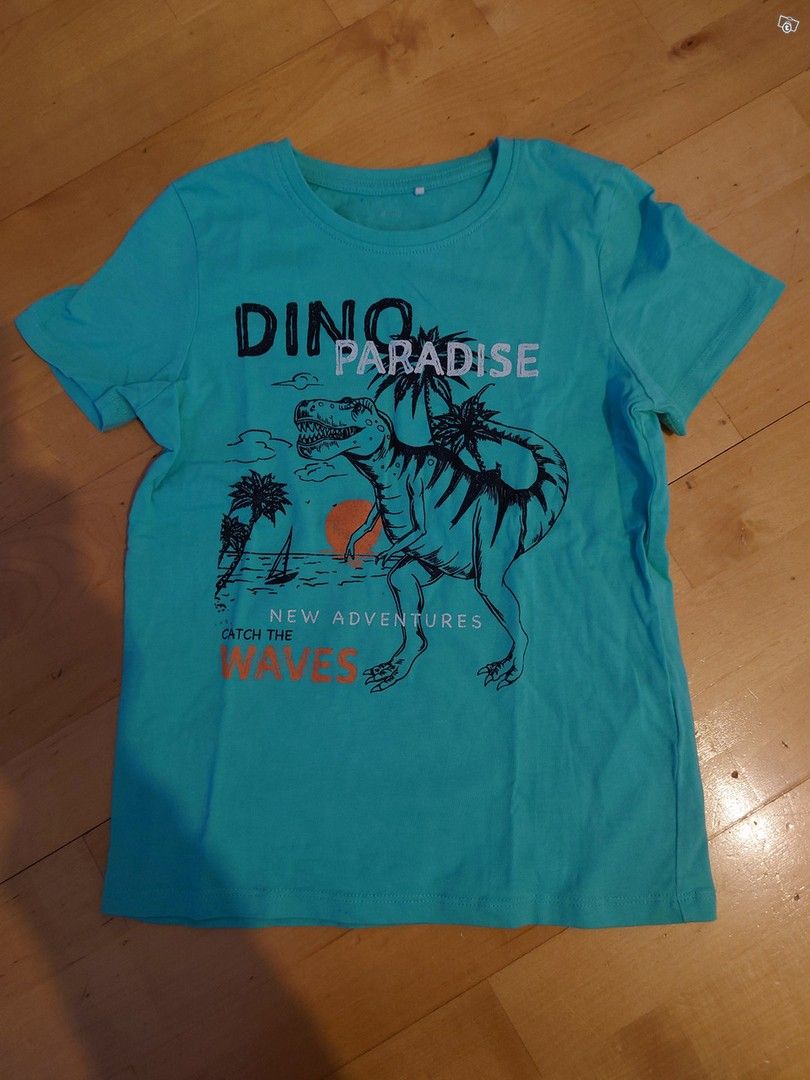 Dinosaurus T-paita 122/128