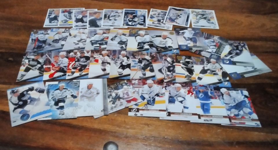 Tampa Bay Lightning-jääkiekkokortteja postitettuna