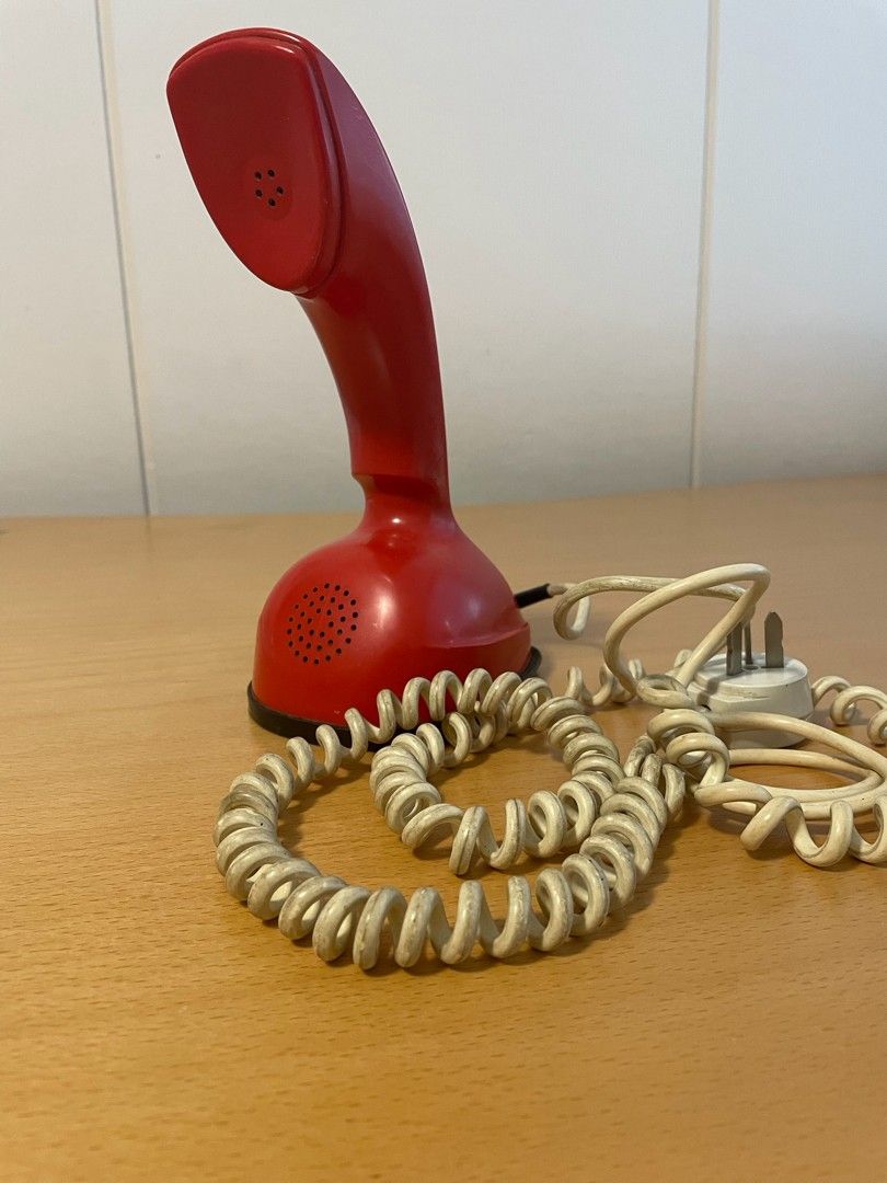 Cobra punainen designpuhelin
