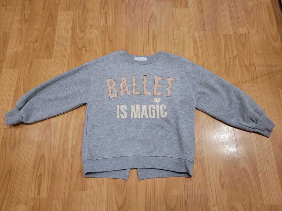 Zara Ballet is Magic, collegepaita, koko: 128