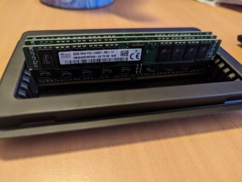 SK HYNIX 32 GB DDR4 ECC 2400 MHZ (useita)