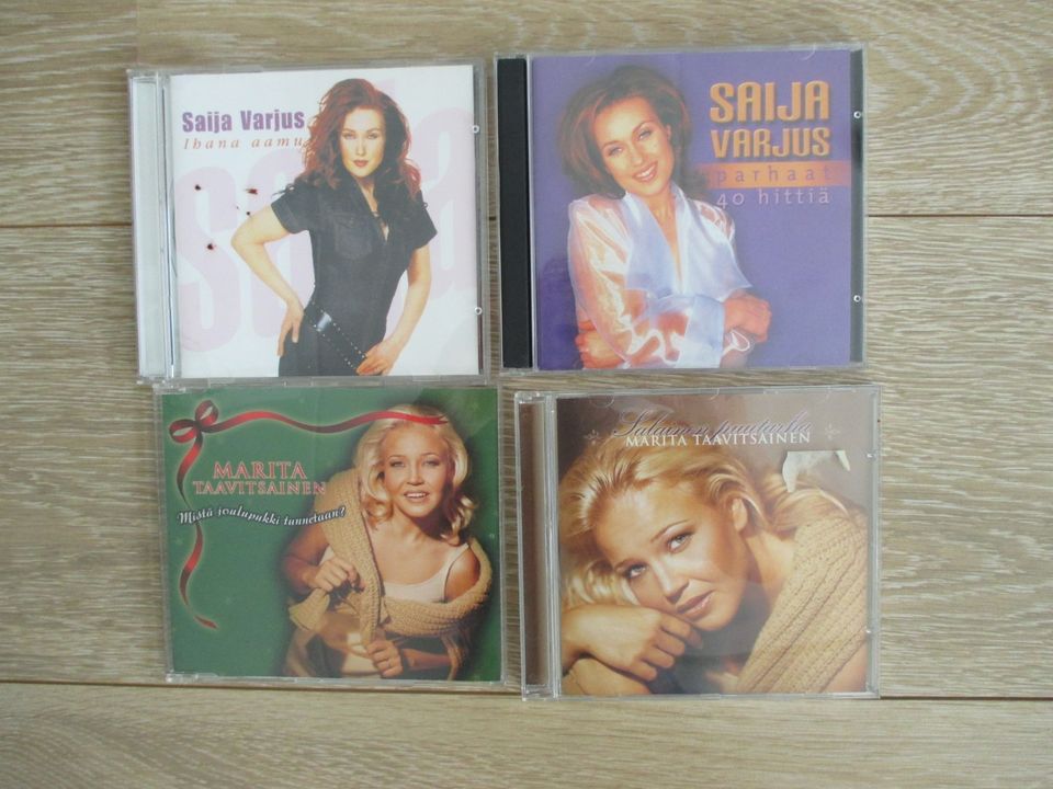 Kotimaisia CD-levyjä (7 + 3 kpl) + 3 DVD-RW levyä