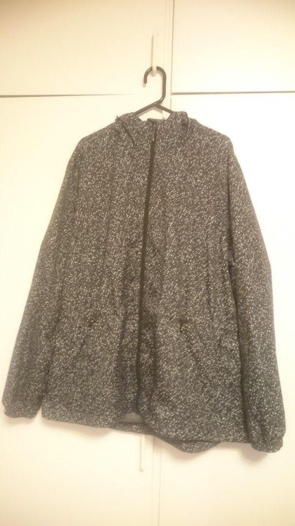 Raiski musta-valko-harmaa takki koko: D50